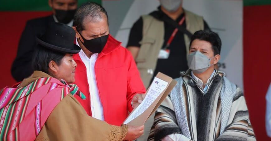 Entregan habilitación sanitaria a 1 centros de producción acuícola de truchas en Puno