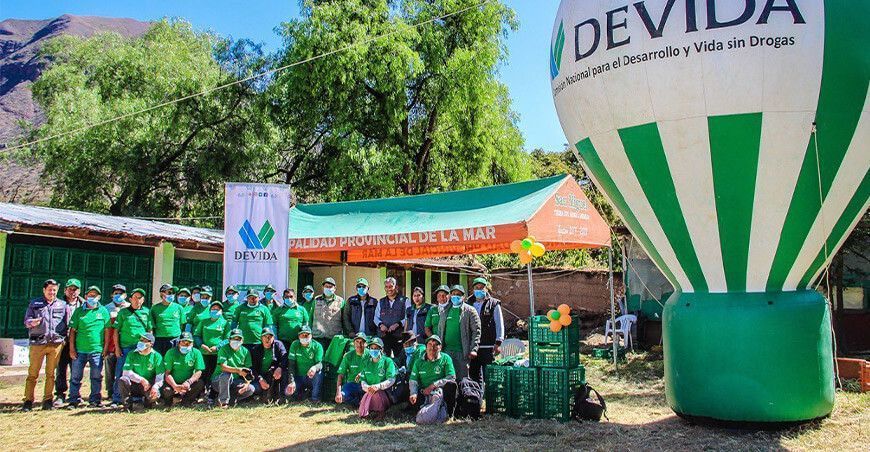 Ayacucho: productores de palta reciben kit de herramientas