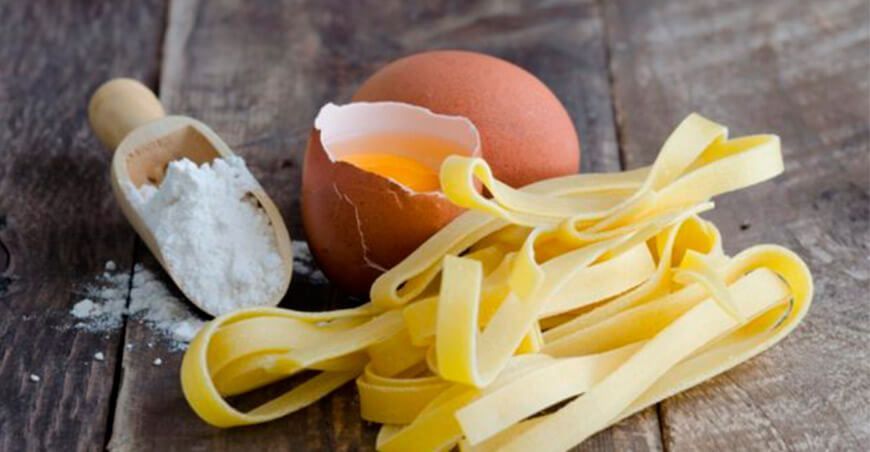huevos, fideos, harinas