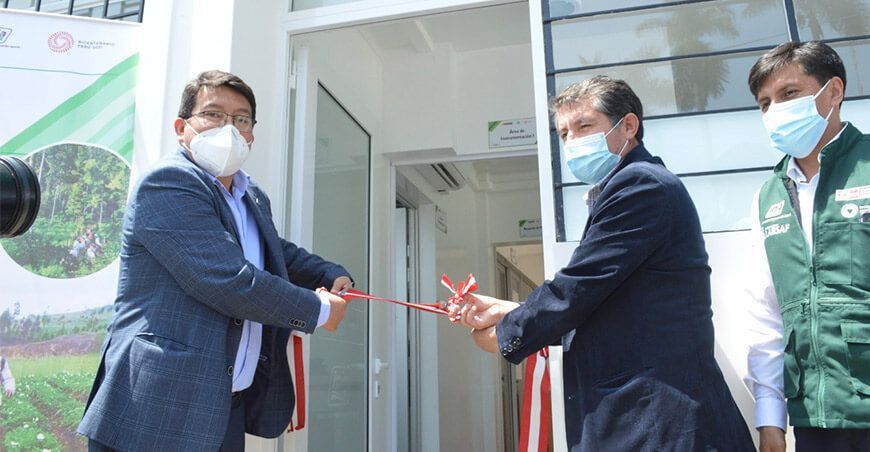 INIA implementa modernos laboratorios para conservación de suelos, protección de semillas y detección de OVM