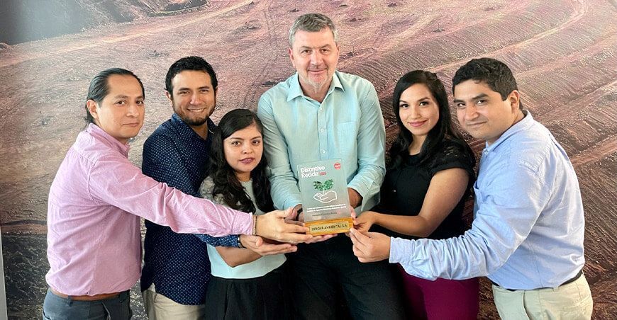 Innova Ambiental recibió, una vez más, el distintivo “Recicla 2022” de Claro Perú