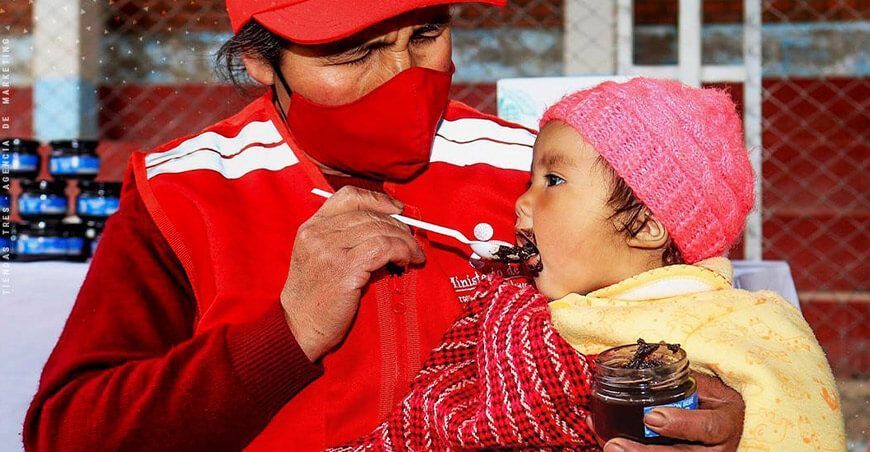 Iron Bebé compota compota a base de hierro hemínico, manzana y maíz morado