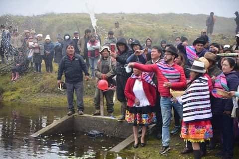 represa Alumbracocha Yanacocha en Huasahuasi