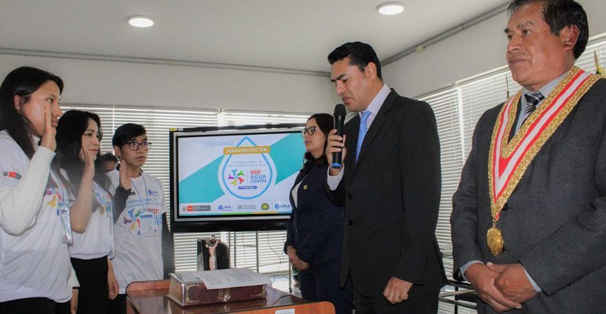 Juramentan a estudiantes de la Red Agua Joven en el Valle del Mantaro