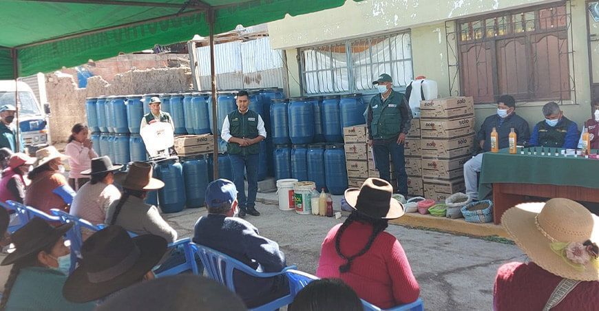 Agro Rural entregó kits de aplicación foliar orgánico a productores de Tacna
