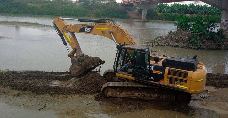 Inician limpieza y descolmatación en ambas márgenes del río Tumbes