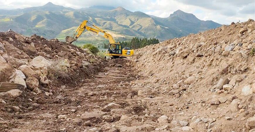 culminaron trabajos de limpieza y descolmatación de la quebrada Churquina