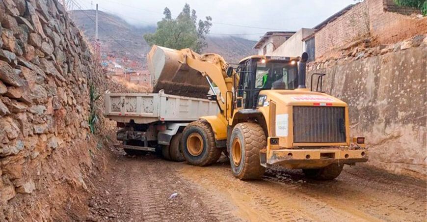 inician trabajos de descolmatación de la quebrada Llicua