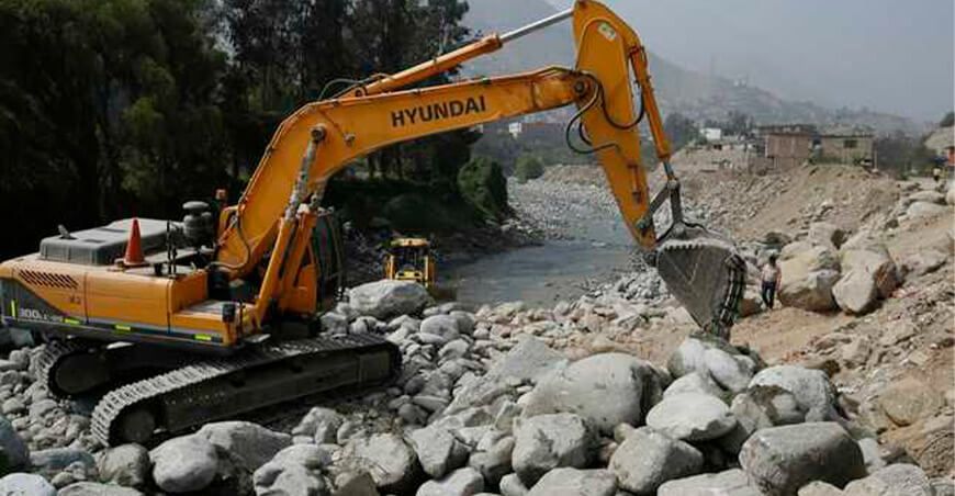 limpieza y descolmatación de nuevo tramo del río Chillón