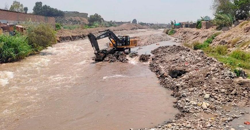 inician limpieza y descolmatación del río Chillón para prevenir desbordes