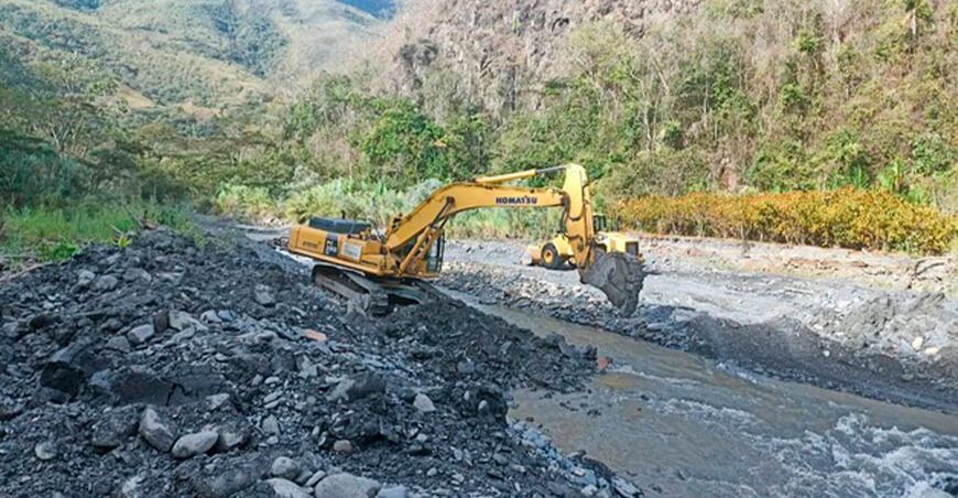 culminan limpieza y descolmatación del río Combamayo