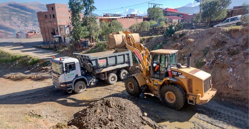 inician limpieza y descolmatación de un nuevo tramo del río Seco
