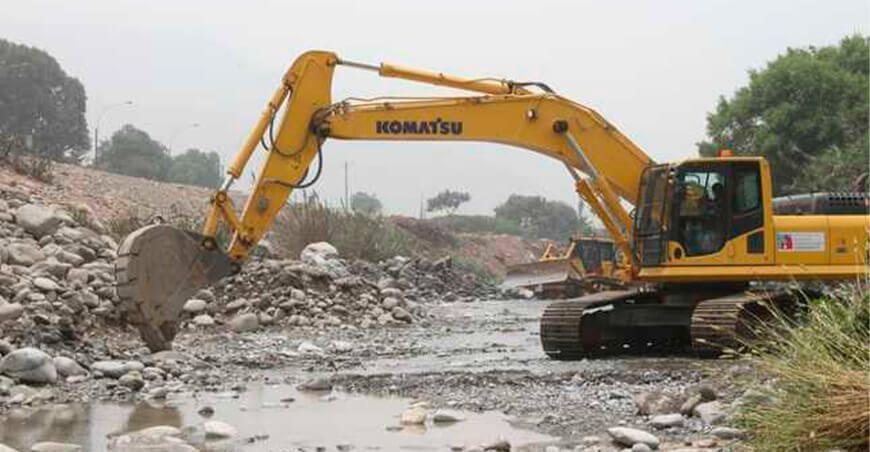 limpieza y descolmatación de la quebrada río Seco