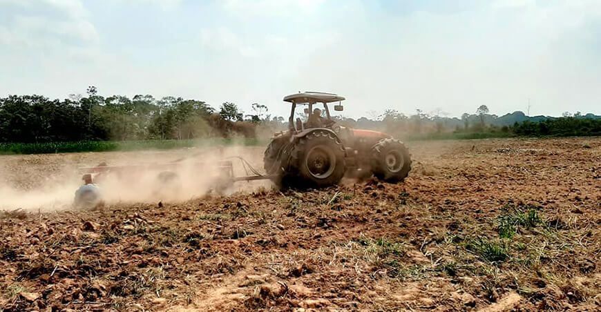 Intensifican trabajos de mecanización agrícola en Madre de Dios