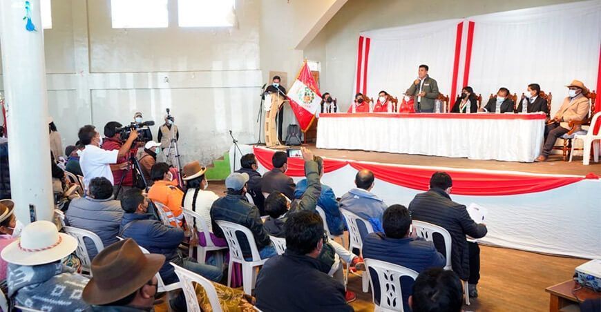 instalan mesa ejecutiva para tratar la contaminación de río Llallimayo