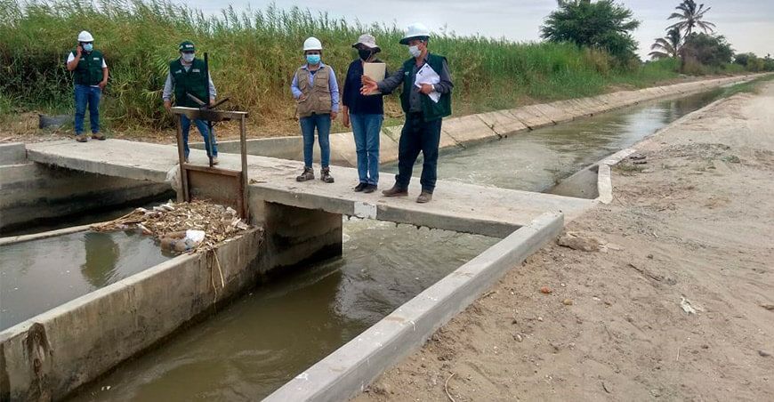 canal de riego de Piura