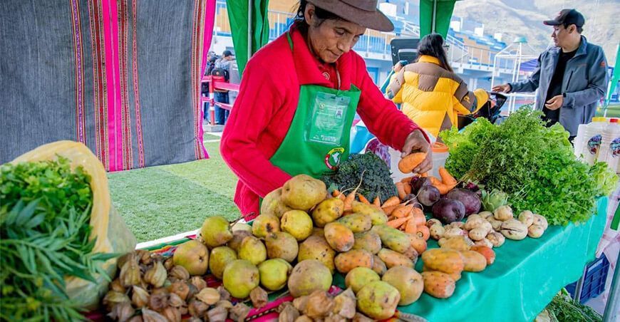 productores expo feria Apurímac