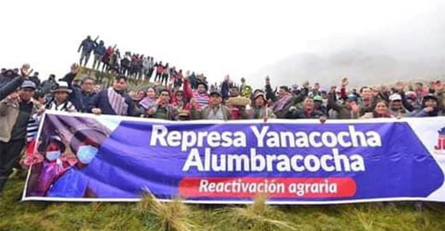 represa Alumbracocha Yanacocha en Huasahuasi