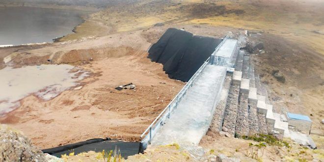Culminan la construcción de la represa Ccarccar en la comunidad de Chocoro en Huancavelica
