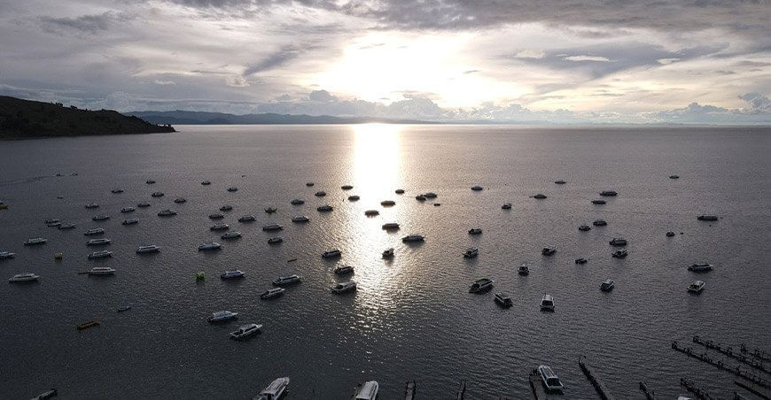 Impulsarán reproducción de peces nativos mediante artesas flotantes en el lago Titicaca