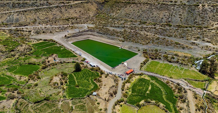 reservorio agua para riego Andagua Arequipa Perú