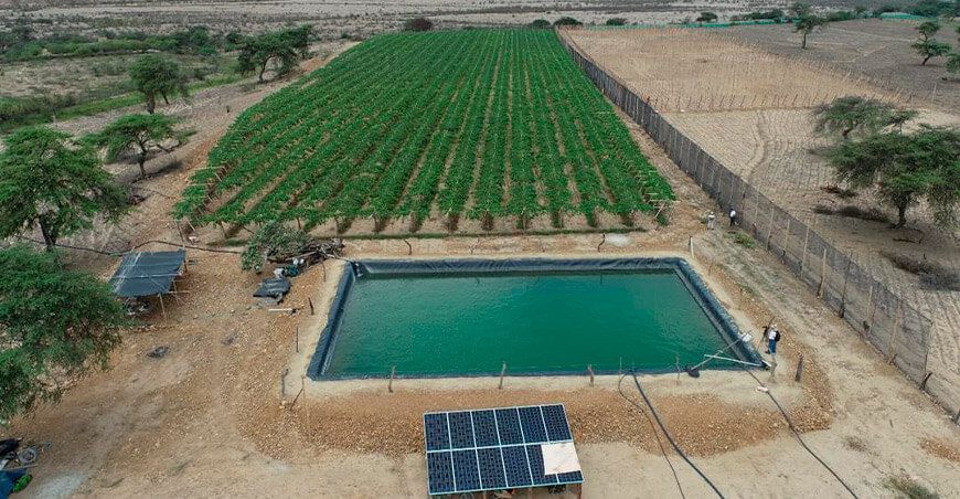 reservorios con paneles solares Cajamarca Perú
