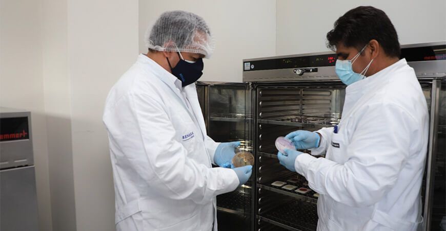 laboratorio de microbiología Senasa