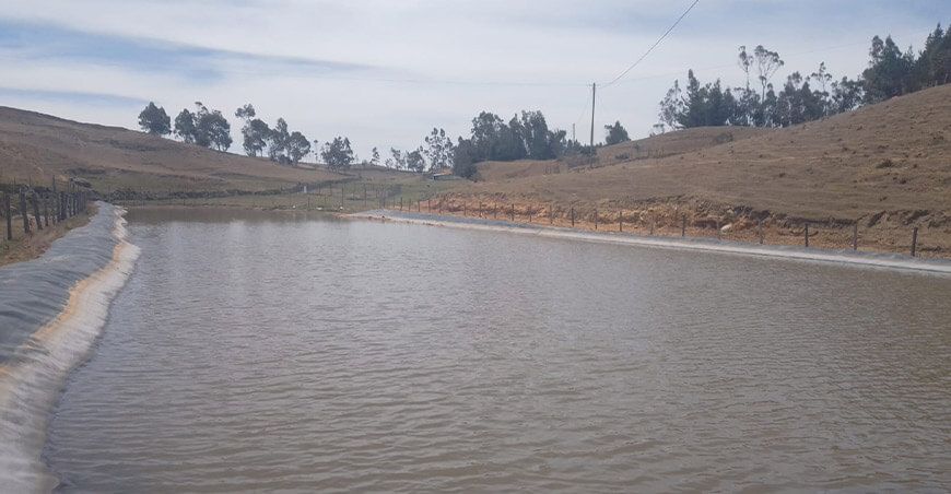 Siembra y cosecha de agua microreservorios Piura