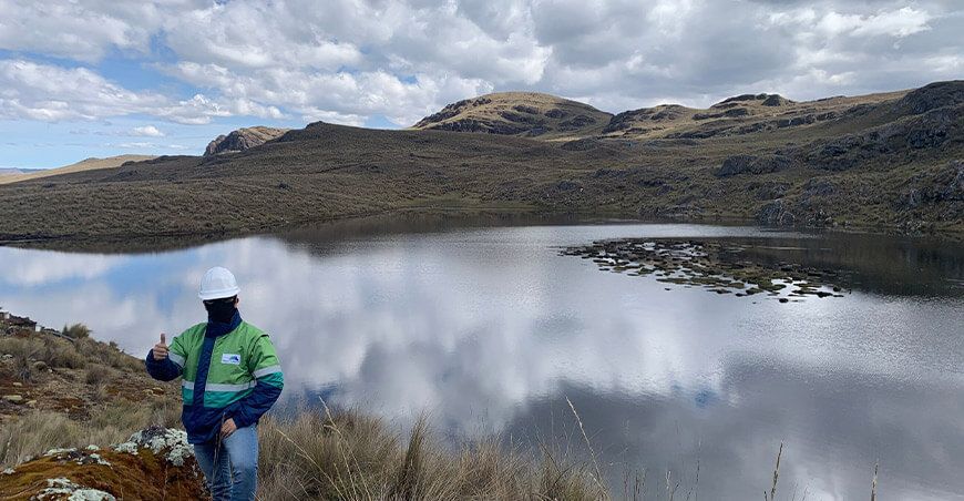 Siembra y cosecha de agua: Sierra Azul construyó este año 59 qochas en Ayacucho