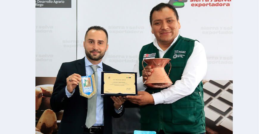 Sierra y Selva Exportadora firmó convenio con la Asociación Nacional de Comunidades Italianas
