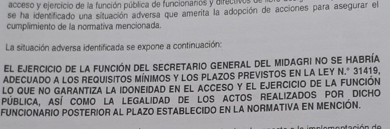 Un sofá cama en el Midagri 