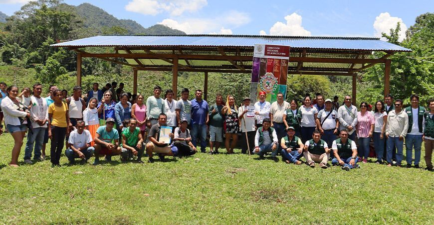 Entregan título de propiedad a la comunidad Kichwa en San Martín Perú