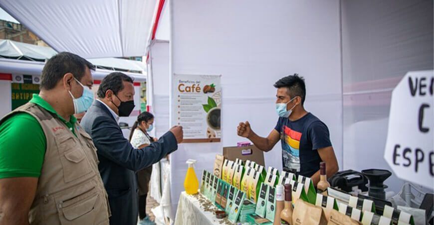 Productores del Vraem comercializaron más de 10 TM de café y cacao por casi S/10 millones